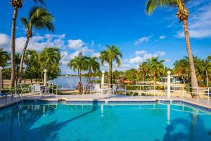 Foto sihtkohas Driftwood Village asuva majutusasutuse The Kai Life 7 - Waterfront Home on Bio Bay, Walk to the Rum Point Club! galeriist