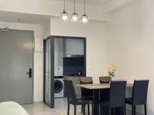 Кухня или мини-кухня в NEW Bt Kawan5 2BR Suite-IKEA-UOW KDU-ColumbiaAsia
