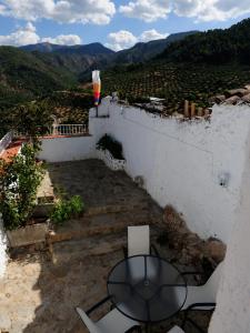 A general mountain view or a mountain view taken from the holiday home