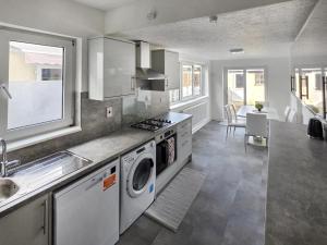 Dapur atau dapur kecil di Pompey Retreat