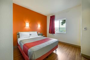 Gallery image of Motel 6-Brampton, ON - Toronto in Brampton