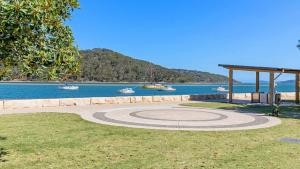 Naturlandskabet i nærheden af feriehuset + 1 billede