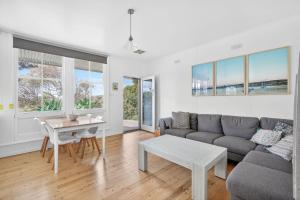 Χώρος καθιστικού στο 5 Rosetta Place Hayborough +21 φωτογραφίες