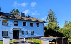 Το κτήριο όπου στεγάζεται  το διαμέρισμα +6 φωτογραφίες