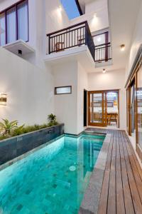 Πισίνα στο ή κοντά στο Stylish 3BR Villa Prinz near Nusa Dua Beach