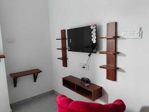 Μια τηλεόραση ή/και κέντρο ψυχαγωγίας στο Hotel O Royal Krishna +11 φωτογραφίες