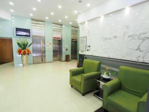 Ruang duduk di West Hotel