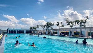 Bazén v ubytování SUTERA AVENUE 6 PAX B602A by GC near imago kk nebo v jeho okolí