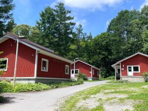 Το κτήριο όπου στεγάζεται  το παραθεριστικό πάρκο