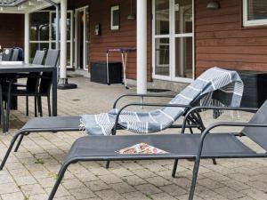 Φωτογραφία από το άλμπουμ του Luxury Pool Villa Marielyst - By Traum Ferienwohnungen σε Bøtø By