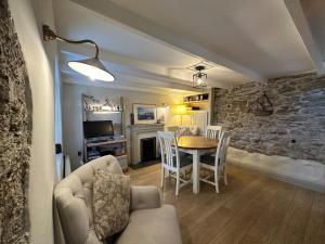 Φωτογραφία από το άλμπουμ του Charming Seaside Cottage σε Charlestown