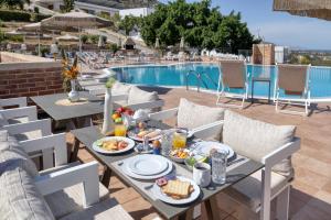 Mad på lejlighedshotellet eller i nærheden