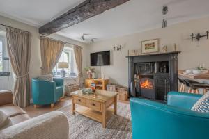 Posezení v ubytování The Sheiling, Traditional Lakeland Cottage, Coniston