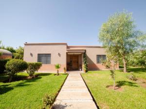 Zahrada ubytování Villa privée & élégante avec piscine & jardin