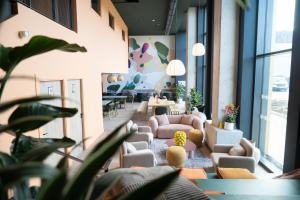 Χώρος καθιστικού στο ECLA Genève Archamps