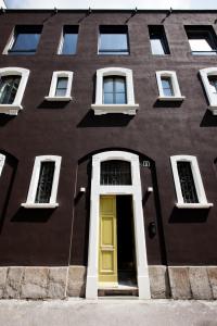 Budova, v ktorej sa apartmánový hotel nachádza