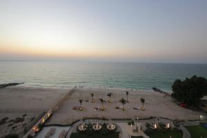 an aerial view of the beach and the ocean at Silk Valley - 3B Beachfront | Private Beach Access in Al Khān