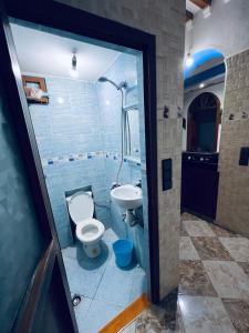 Ένα μπάνιο στο Dar Lala Mnana local Heart of Chaouen