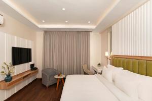 TV/trung tâm giải trí tại Country inn Rishikesh