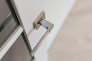 een douchekop op een raam in een kamer bij LP House in Rovereto