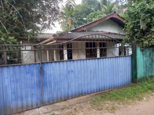 Το κτήριο όπου στεγάζεται  το δωμάτιο σε οικογενειακή κατοικία