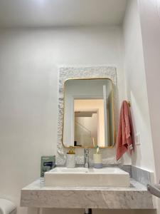 Gambar di galeri bagi LimaeStays Exclusive penthouse in downtown Barranco di Lima +35 gambar