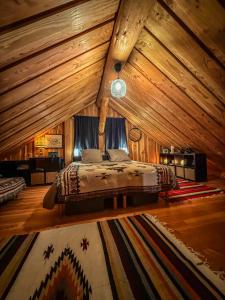 Katil atau katil-katil dalam bilik di Feel Timber House