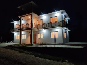 Το κτήριο όπου στεγάζεται  η βίλα