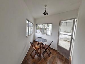 Φωτογραφία από το άλμπουμ του Quarto em Valparaiso σε Πετρόπολις