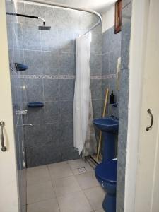 Ένα μπάνιο στο La Plaza