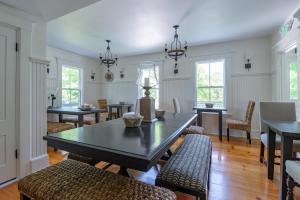 Posezení v ubytování Thompson Inn