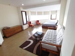 Et opholdsområde på Palmetto 2-story Luxury condos + 55 billeder