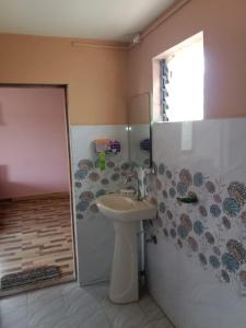 Ένα μπάνιο στο Falah home