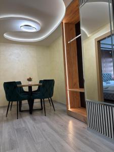 Φωτογραφία από το άλμπουμ του Relax Apartment with sauna and jacuzzi in city center στο Νόβι Σαντ