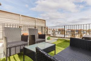 Μπαλκόνι ή βεράντα στο Elegant Fulham & Chelsea 3 Bed House With Roof Terrace & Jacuzzi