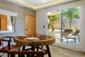 Χώρος καθιστικού στο Spectacular Suite Steps Away From Center La Punta