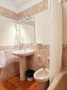 Ένα μπάνιο στο Comfortable centrally located apartment