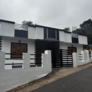 Budova, kde se chata nachází