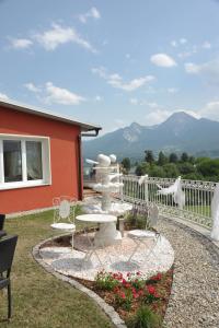 Ein allgemeiner Bergblick oder ein Berglick von des Hotels aus