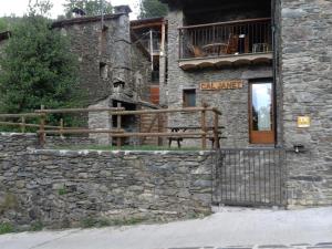 Budova, v ktorej sa dom na vidieku nachádza