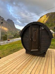 Nespecifikovaný výhled na hory nebo výhled na hory při pohledu z prázdninového domu