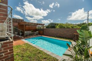 Bazén v ubytování Lovemore Retreat - Port Elizabeth nebo v jeho okolí