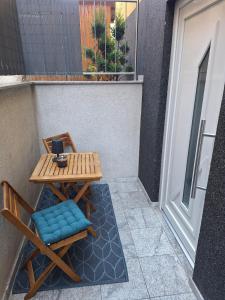 Μπαλκόνι ή βεράντα στο R-lex17