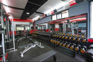 Γυμναστήριο ή/και όργανα γυμναστικής στο Eshae Living - 1 BR with breakfast & private pool