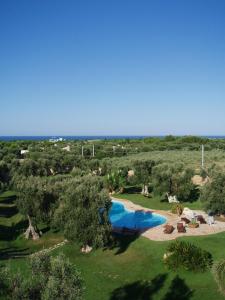 Vista de la piscina de Hotel Masseria Tutosa o alrededores