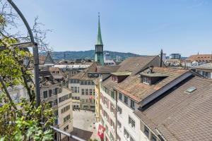 Cảnh Zürich hoặc tầm nhìn thành phố từ căn hộ