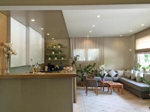 A seating area at Asteras Hotel