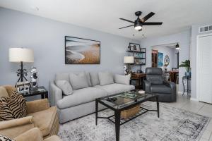 Posezení v ubytování Island Hub Hideout