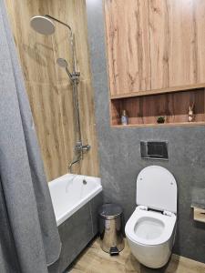 Gallery image of A new, cozy apartment in the Crystal on the 18th floor in Almaty