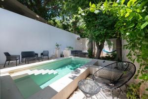 Kolam renang di atau dekat dengan Beautiful house in downtown Mérida